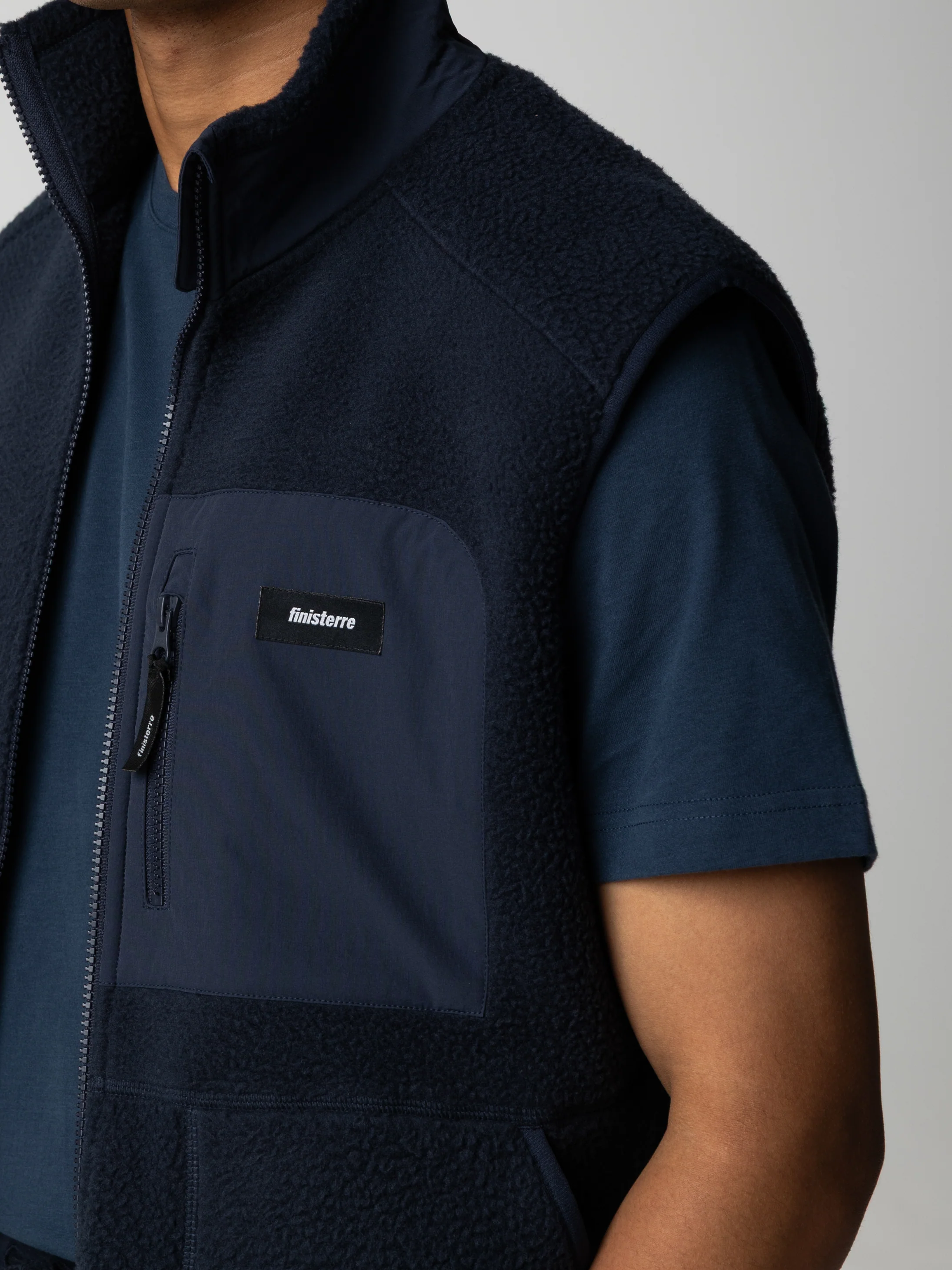Men's Bolster Fleece Gilet - Image 4