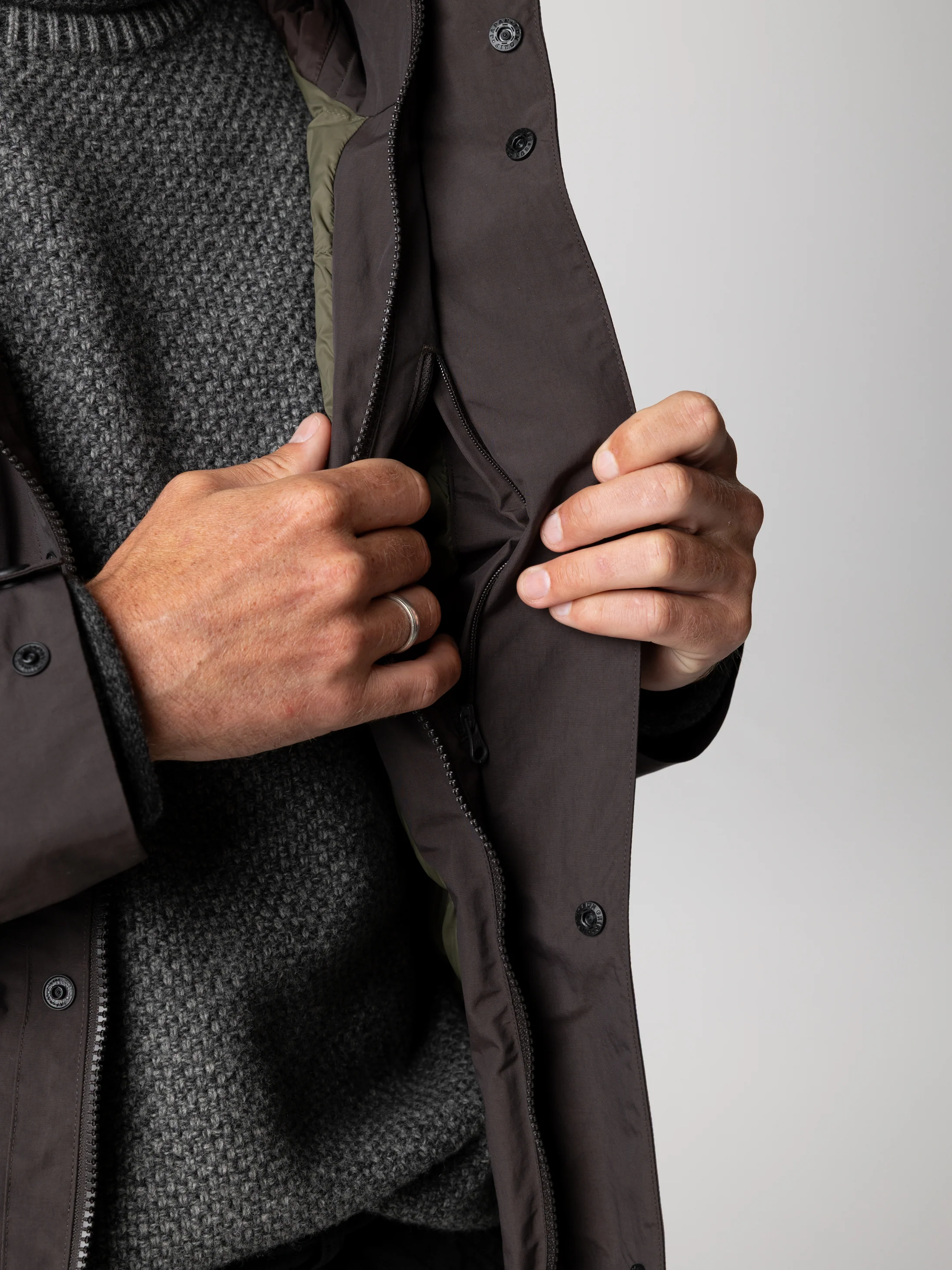 Men's Forth Waterproof Jacket - Image 5